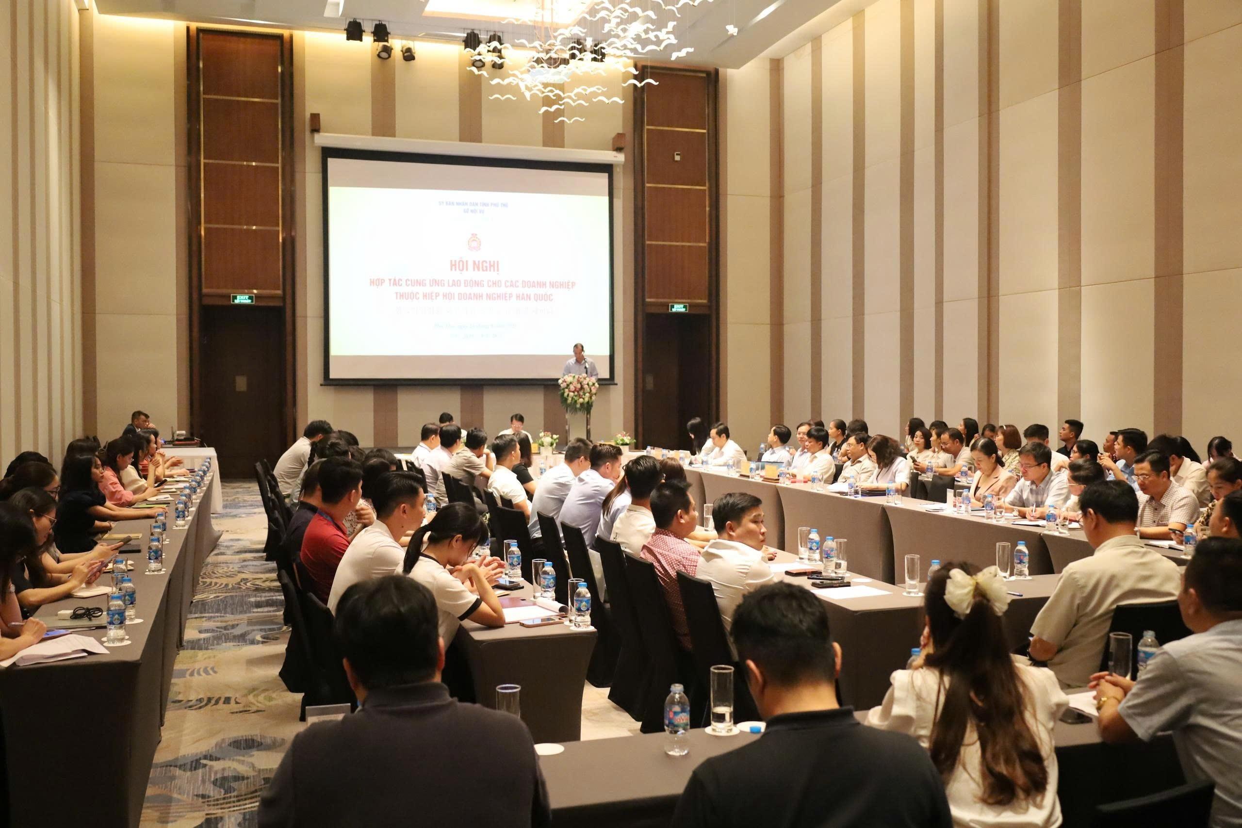Phú Thọ: Doanh nghiệp cần hơn 40.000 lao động dịp cuối năm - 1